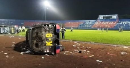 127 Orang Meninggal Pasca Pertandingan Arema FC Melawan Persebaya Surabaya di Stadion Kanjuruhan