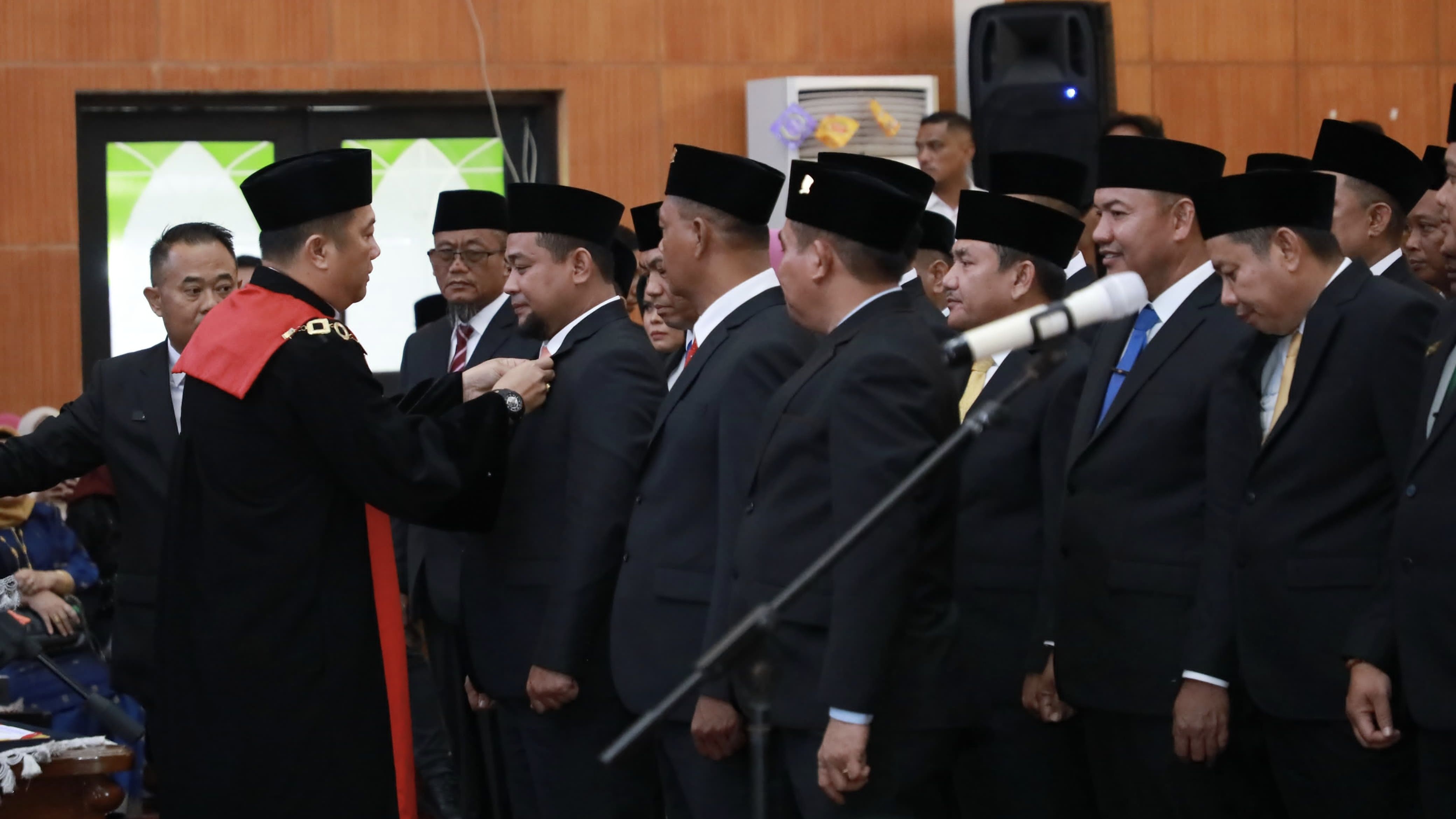 40 Anggota DPRD Siak Terpilih Resmi di Lantik