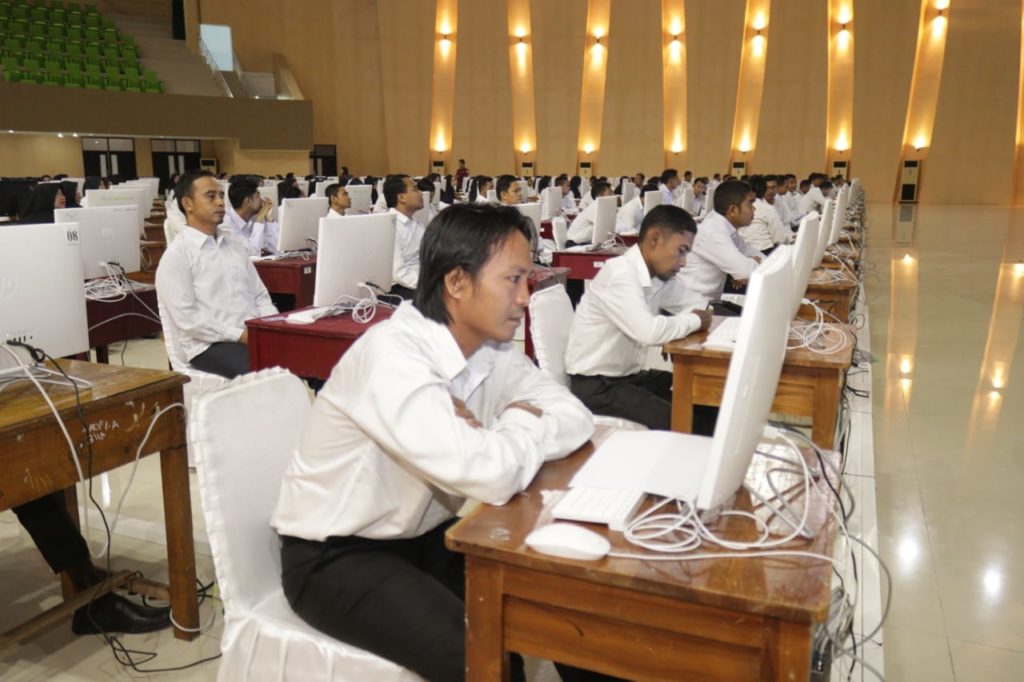 Alfedri Tinjau Langsung Pelaksanaan Tes SKD CPNS