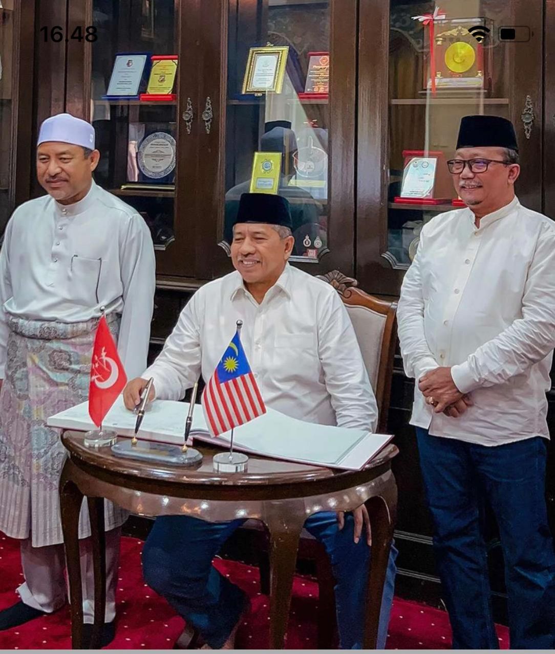Bupati Alfedri Silaturahmi dan Berdiskusi dengan Menteri Besar Kelantan