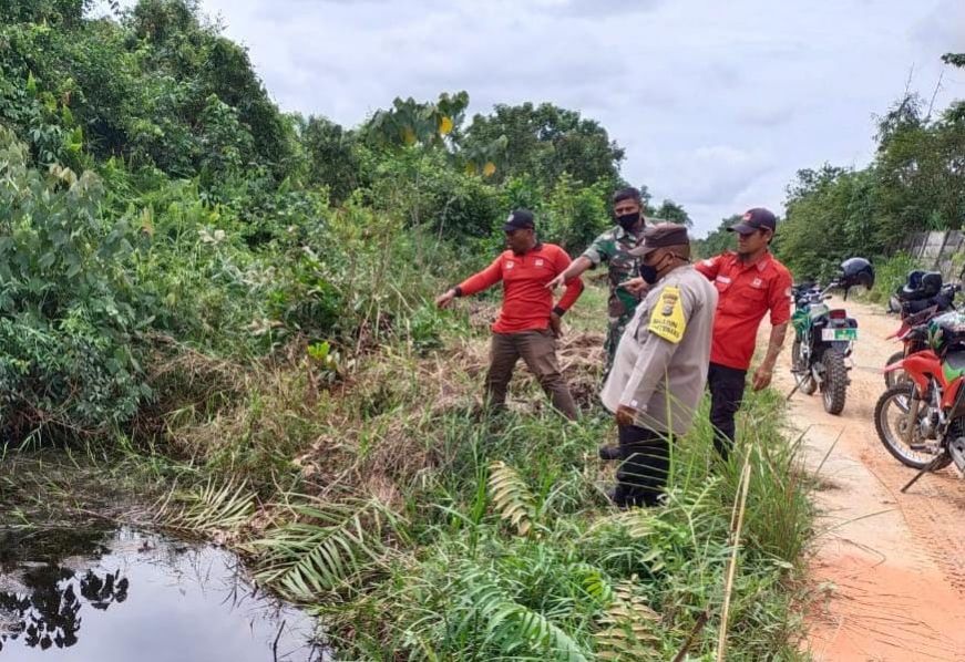 Cegah Terjadi Karhulta, Babinsa Koramil 01 Siak Terus Laksanakan Patroli Terpadu
