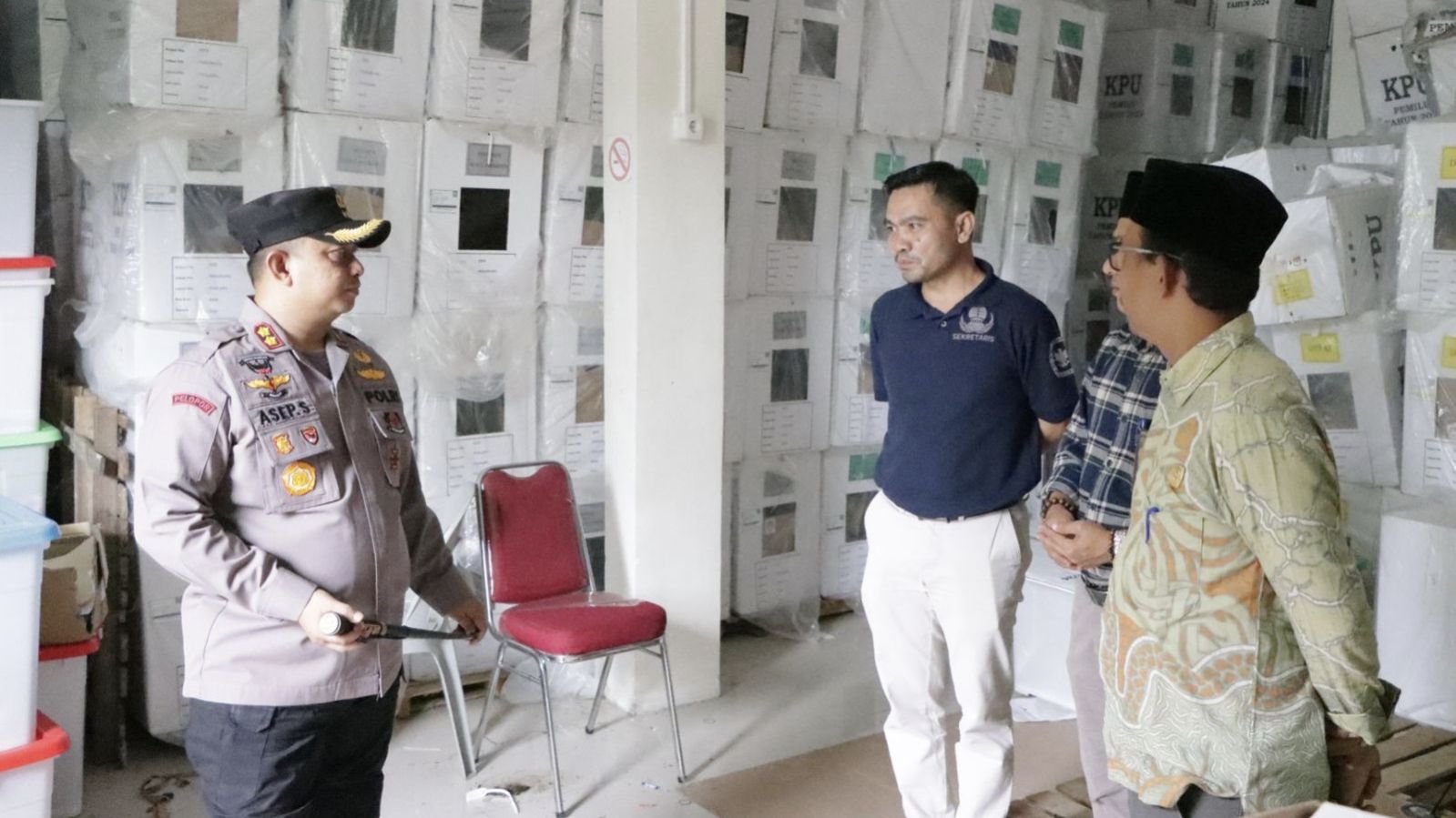 Cek Gudang Logistik KPU Siak, AKBP Asep : CCTV Juga Sudah Dipasang