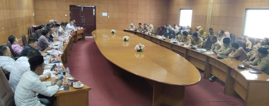 Dihadapan Dewan, Seluruh Kepala Puskemas dan Direktur RSUD Keluhkan Soal Infrastruktur