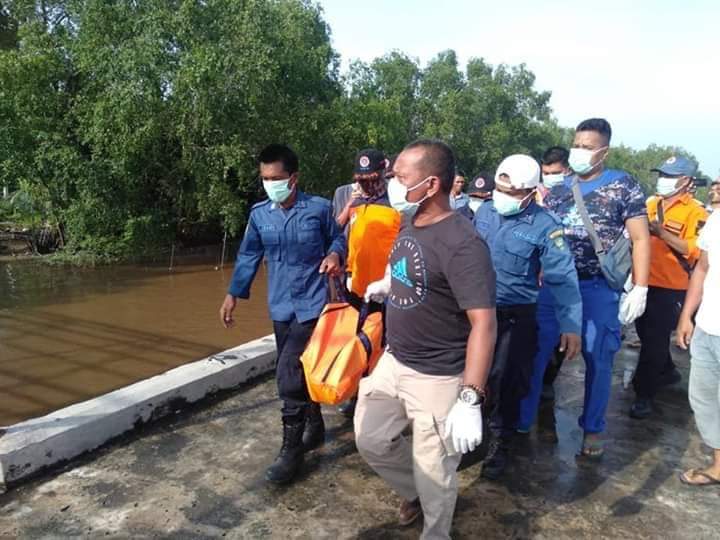 Dua Pelajar Tenggelam di Sungai Siak, Satu Belum Ditemukan