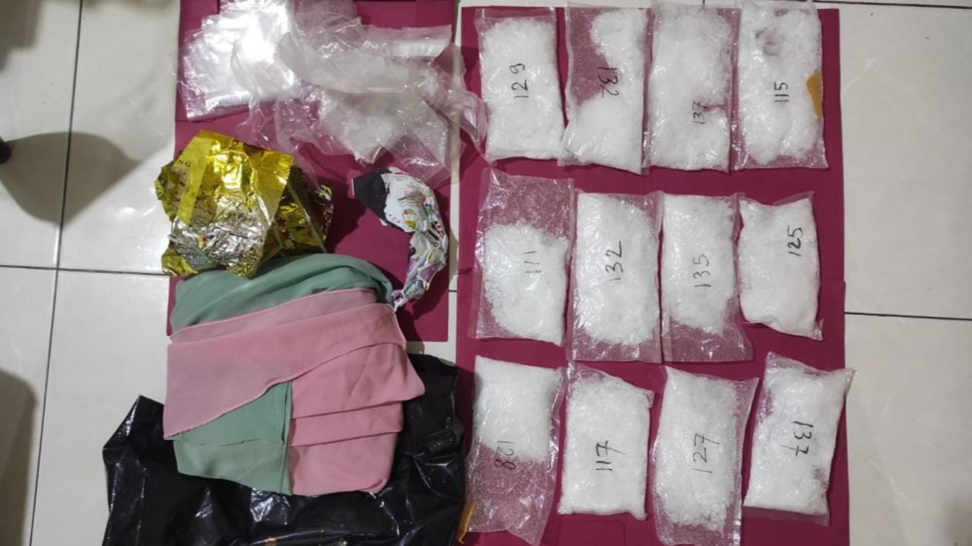 Empat Calon Penumpang Bandara SSK II Coba Selundupkan Narkotika Jenis Sabu