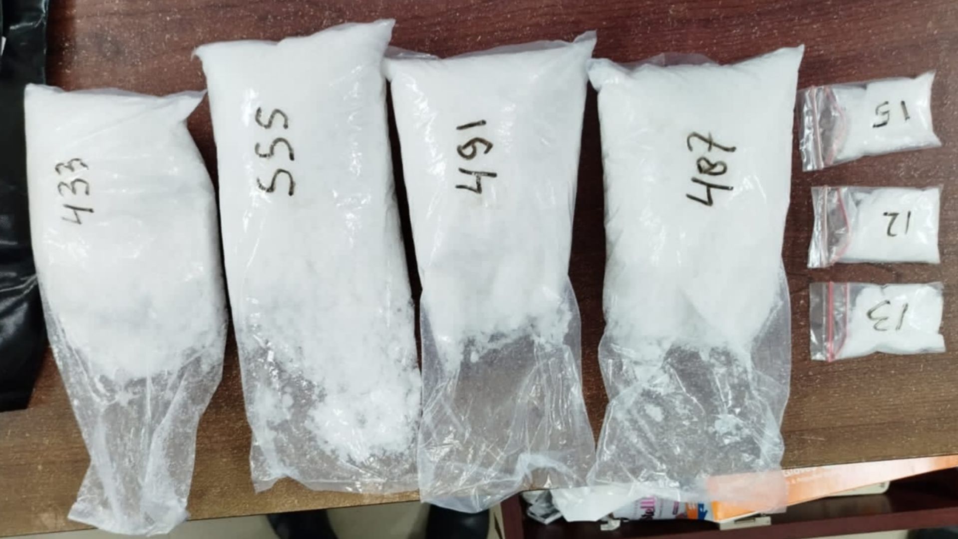 Petugas Keamanan Bandara SSK II Gagalkan Penyelundupan 2 Kilogram Sabu