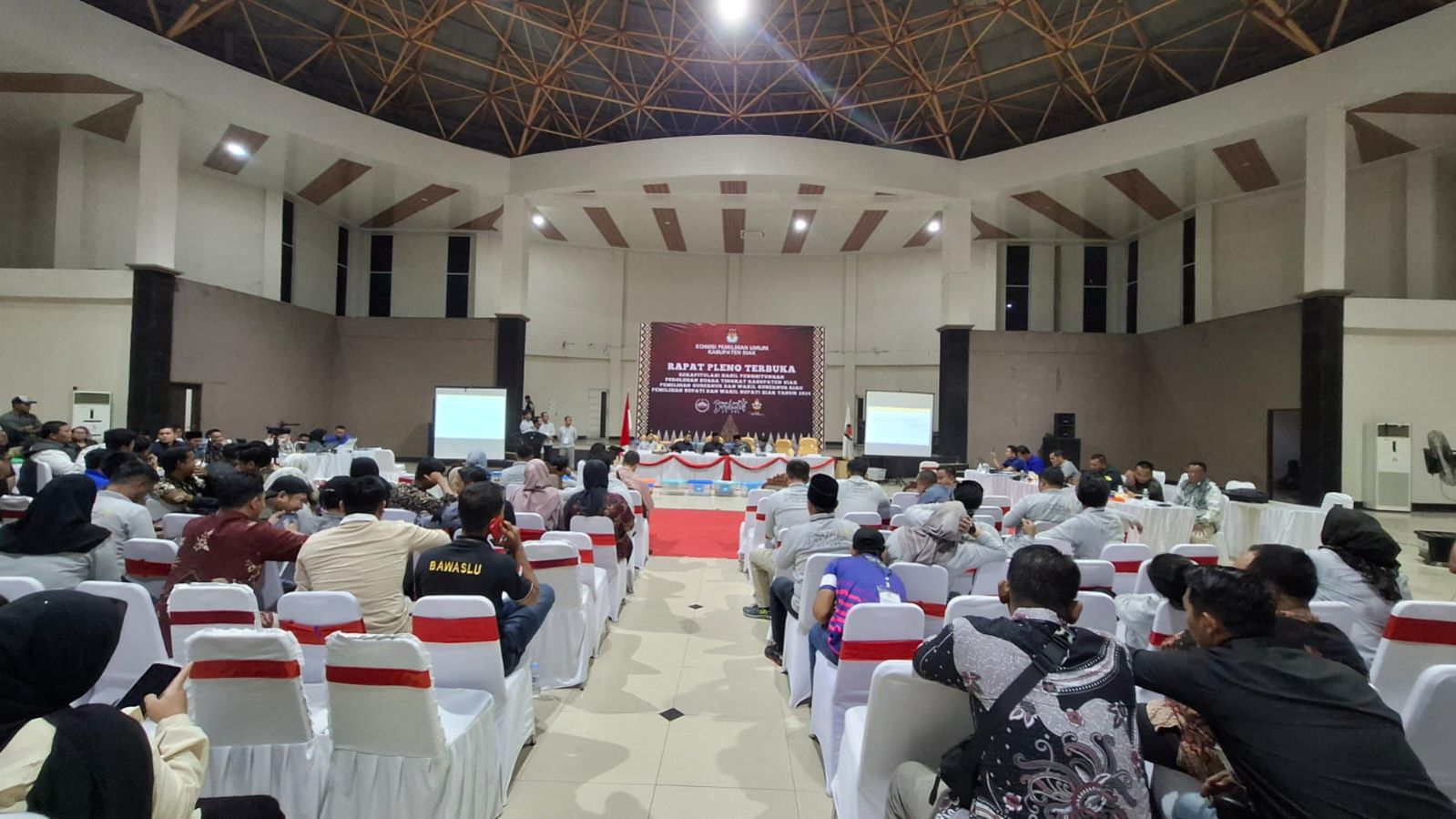 Pleno KPU Siak, Afni-Syamsurizal Raih Suara Terbanyak