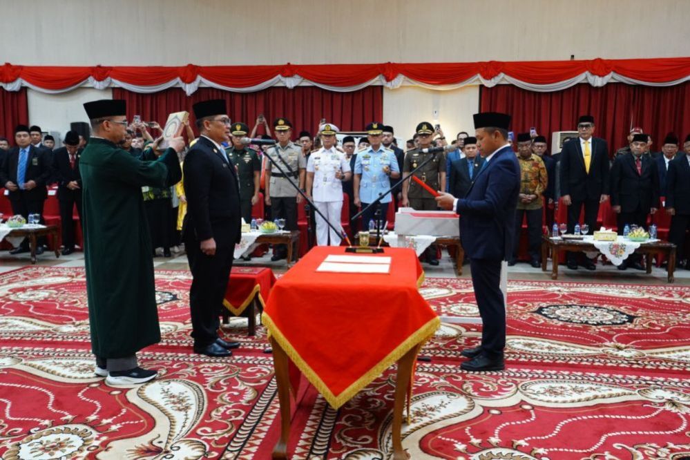 Syahrial Abdi Dilantik jadi Sekda Riau Definitif